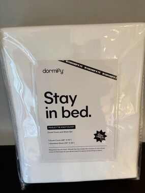 Dormify White Paisley Tie Knot Duvet Cover & Sham Set